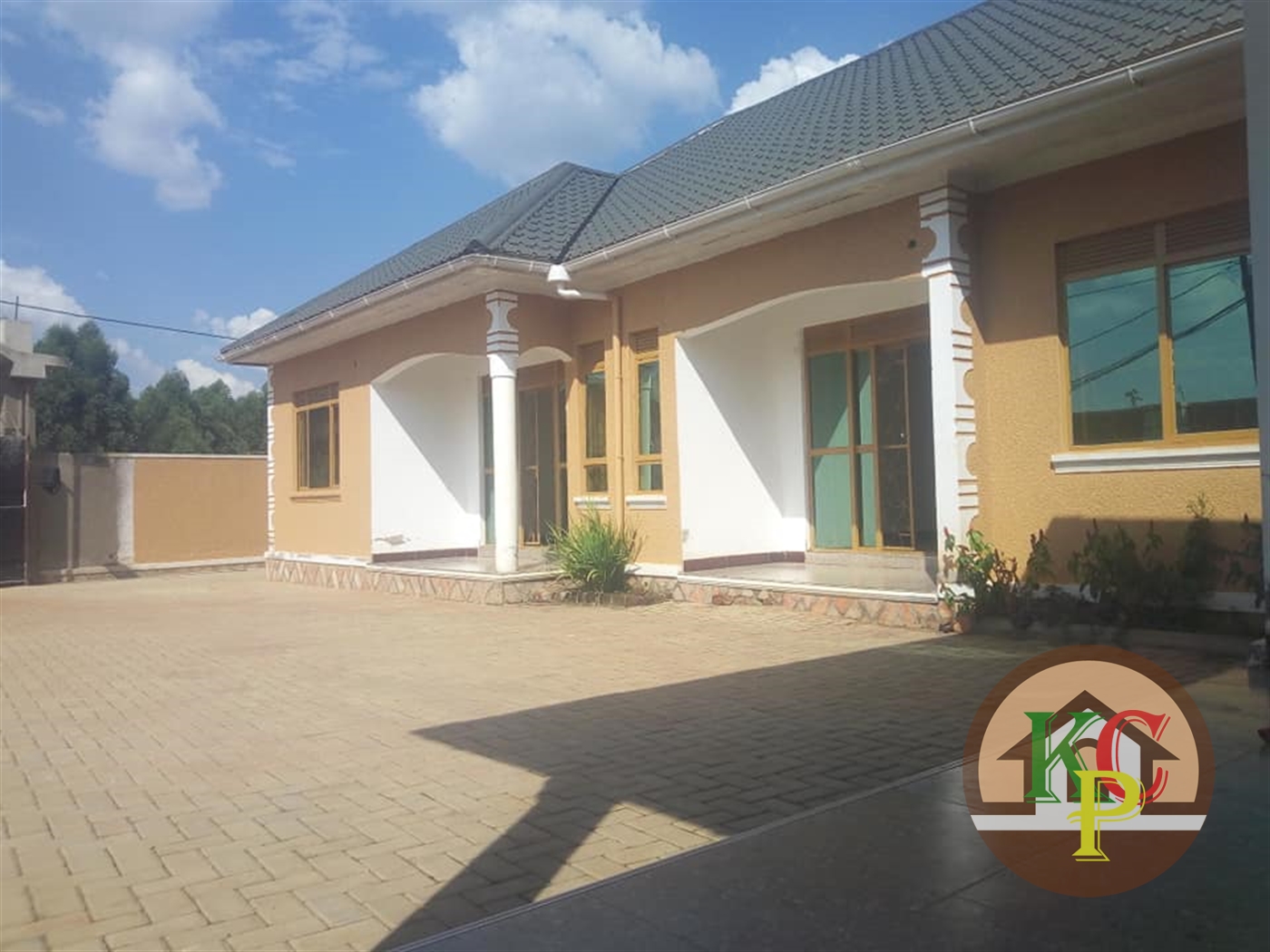 Semi Detached for rent in Kyanja Kampala