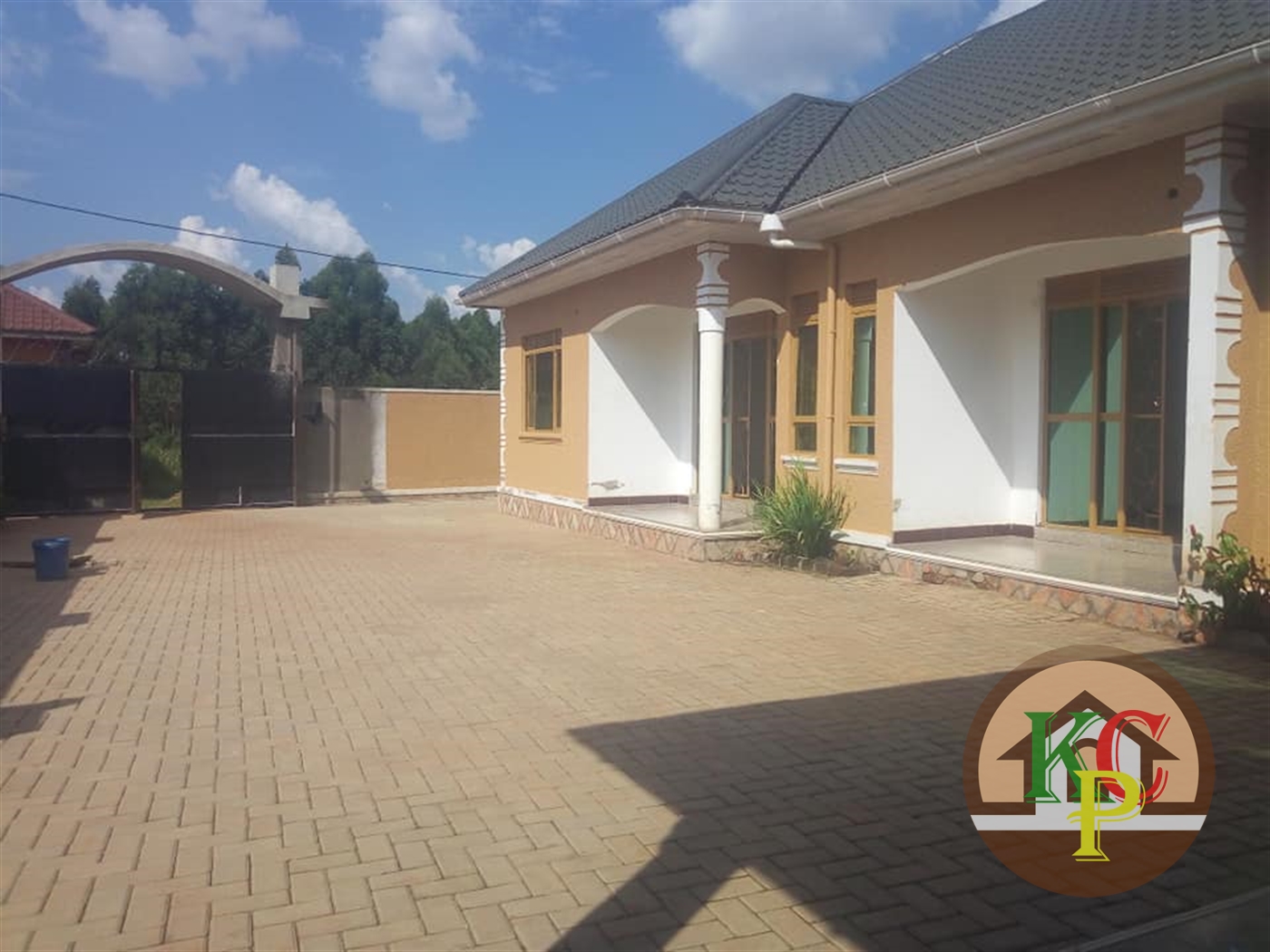 Semi Detached for rent in Kyanja Kampala