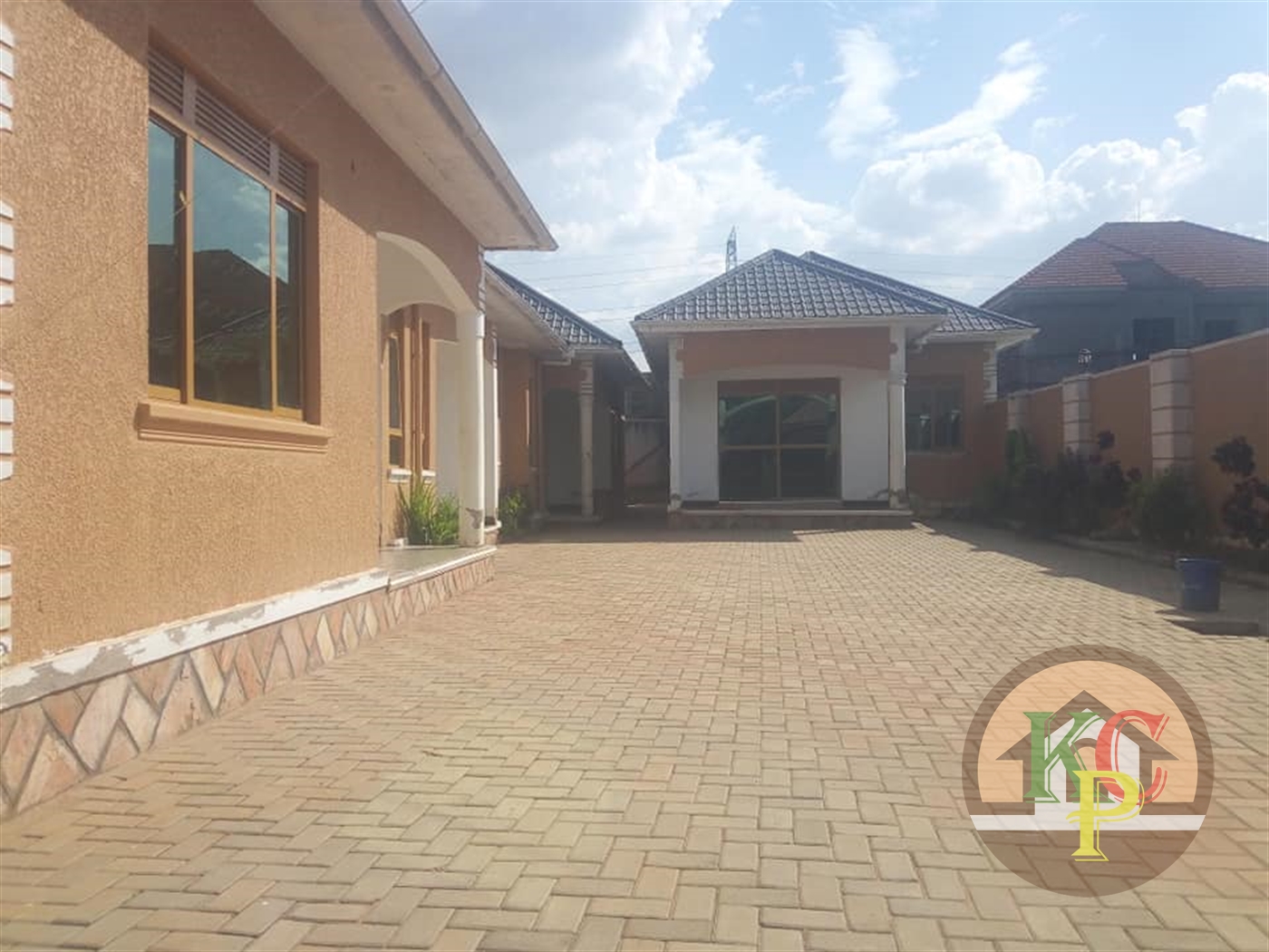 Semi Detached for rent in Kyanja Kampala