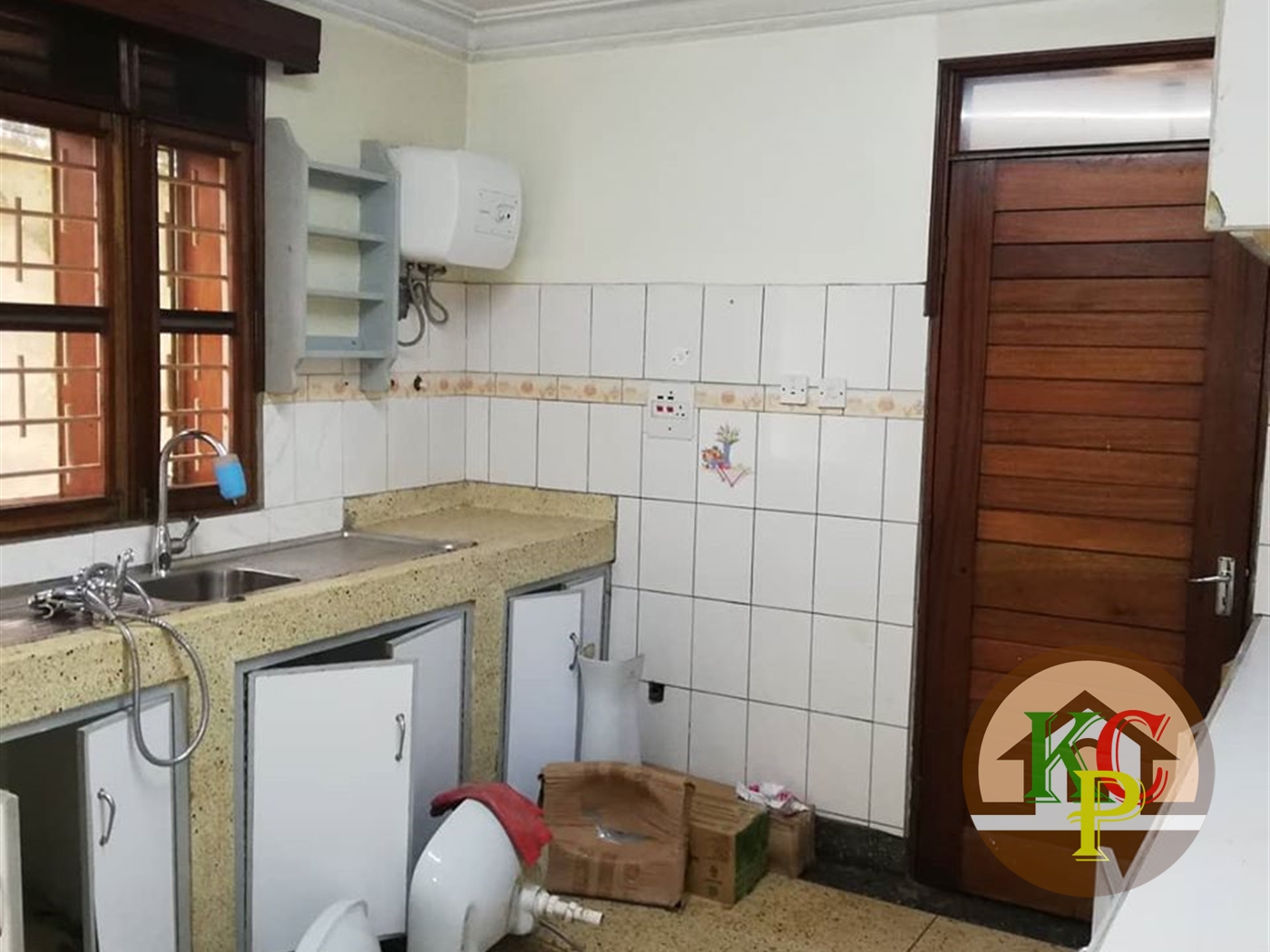 Bungalow for rent in Bukoto Kampala