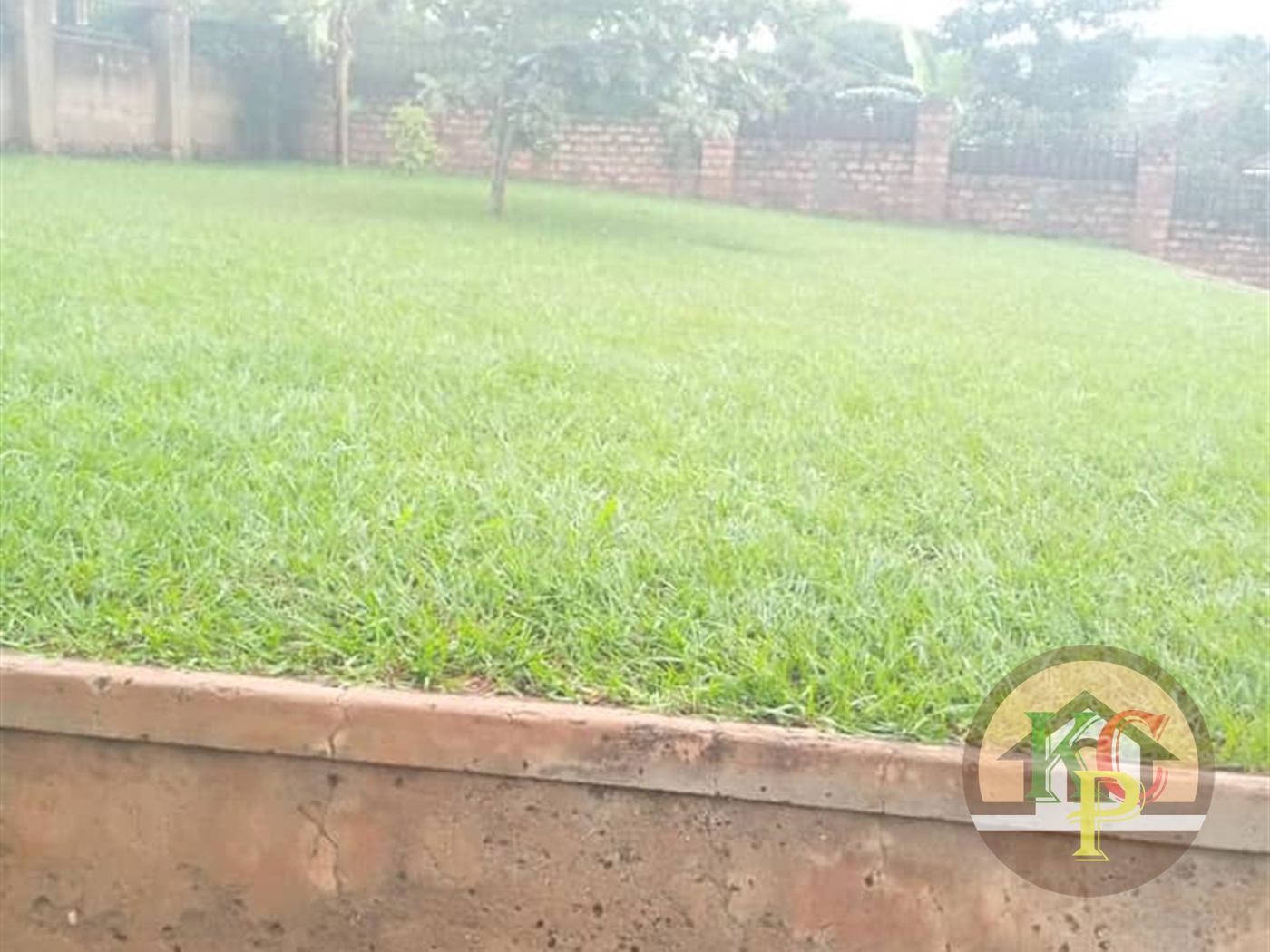 Bungalow for rent in Akright Wakiso