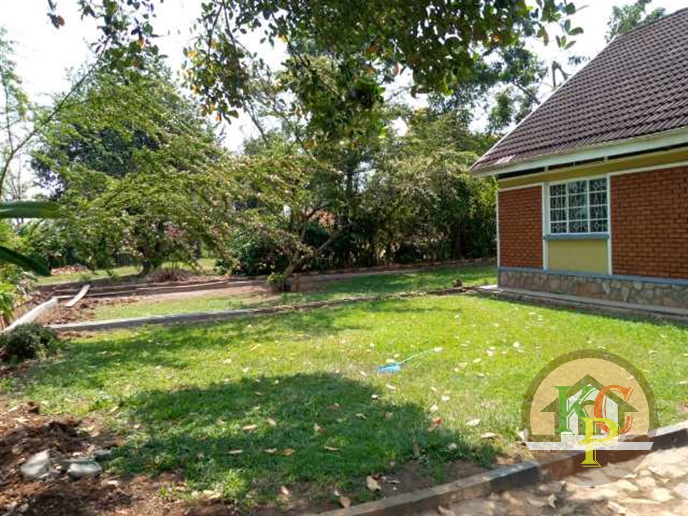 Mansion for rent in Luzira Kampala