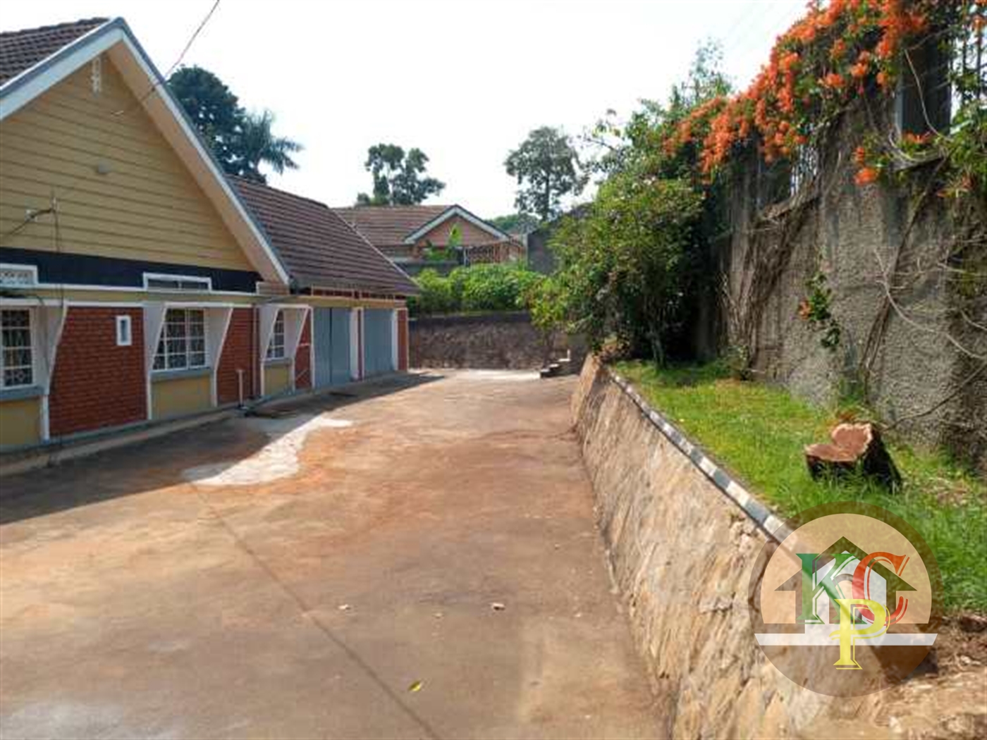 Mansion for rent in Luzira Kampala