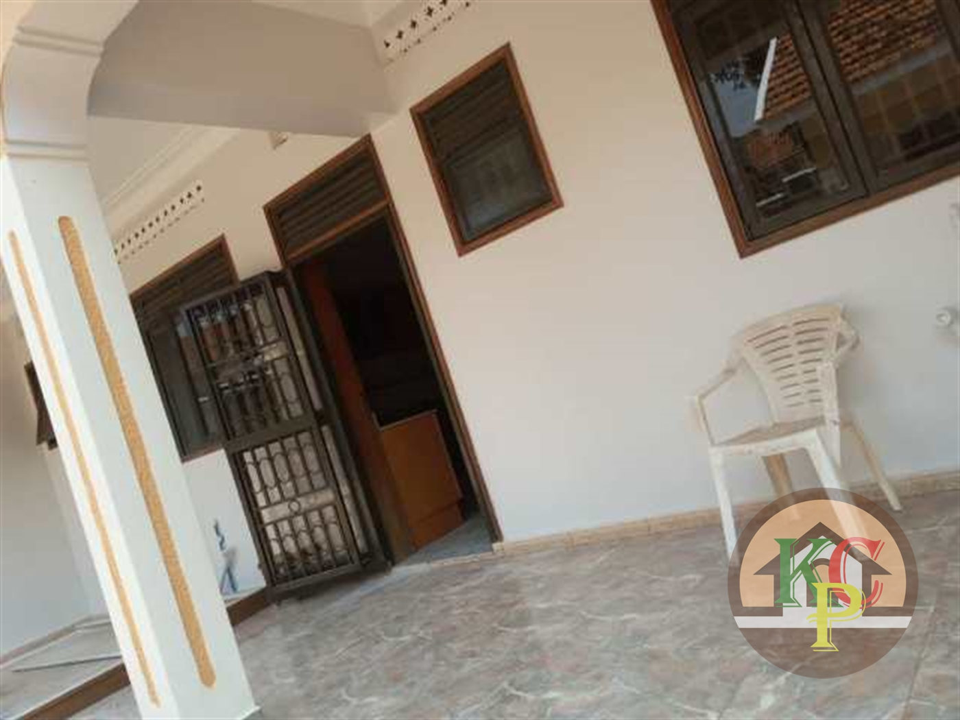 Mansion for rent in Luzira Kampala