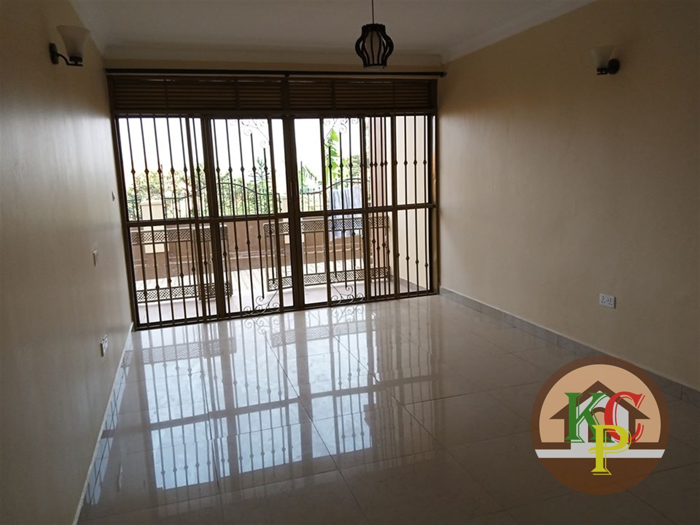 Semi Detached for rent in Kisaasi Kampala