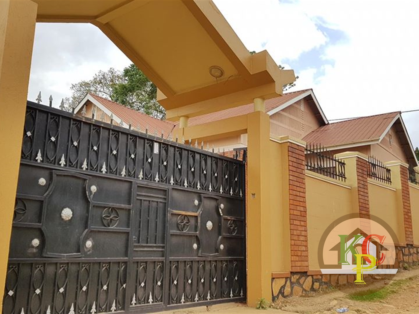 Bungalow for sale in Gayaza Wakiso