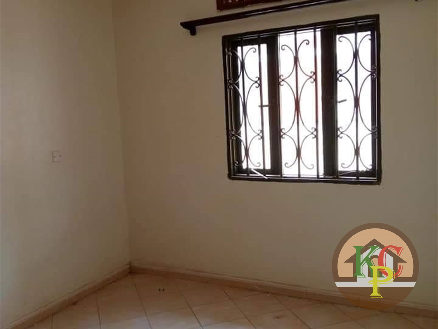 Semi Detached for rent in Mpererwe Kampala