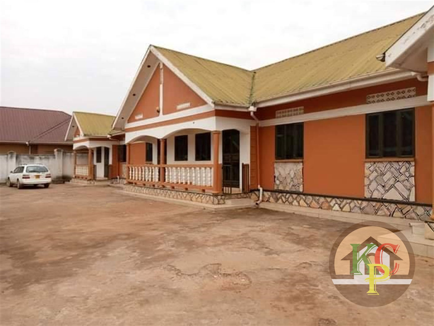 Semi Detached for rent in Mpererwe Kampala