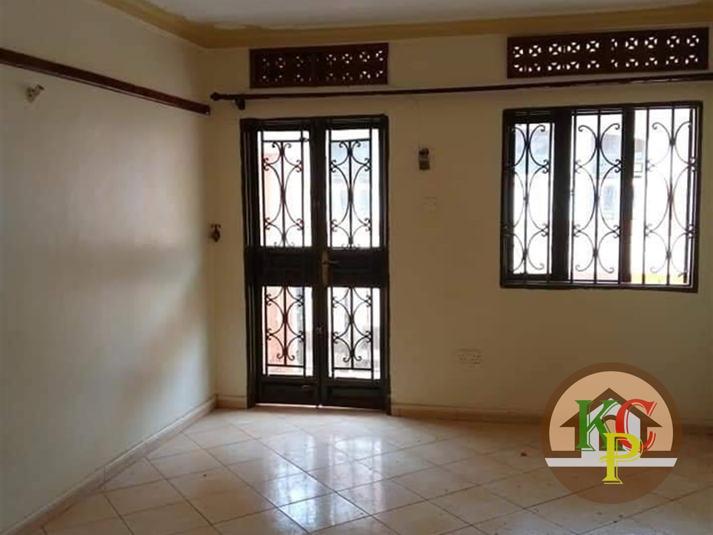 Semi Detached for rent in Mpererwe Kampala