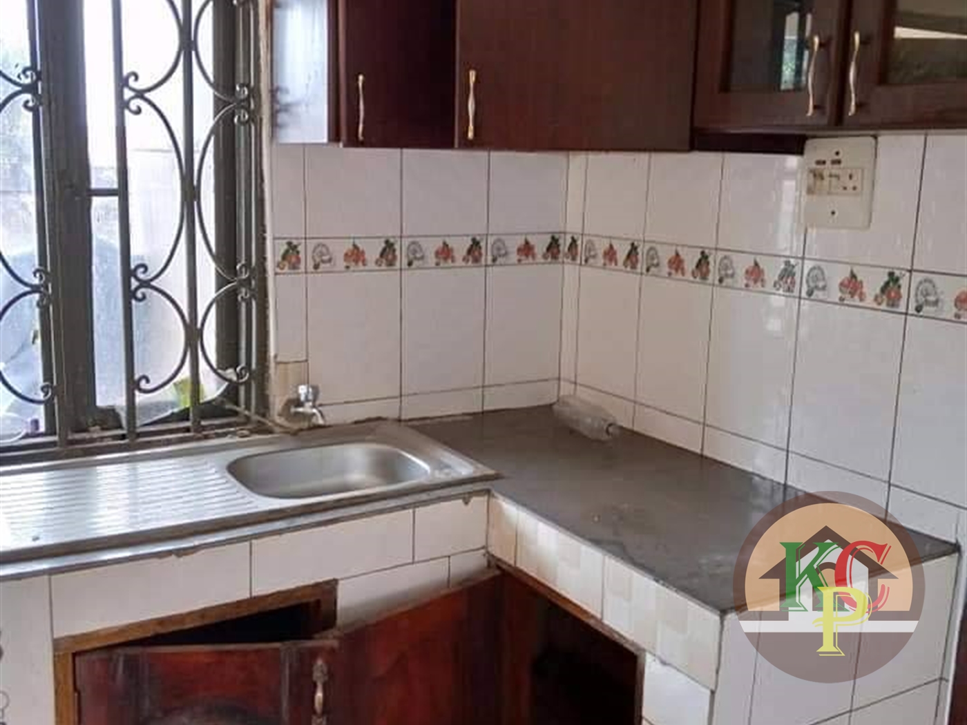 Semi Detached for rent in Mpererwe Kampala