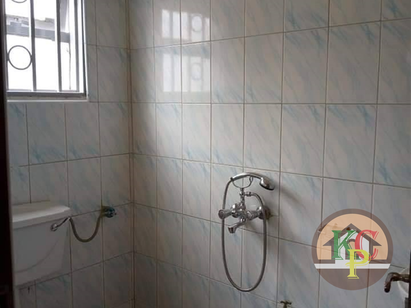 Semi Detached for rent in Mpererwe Kampala