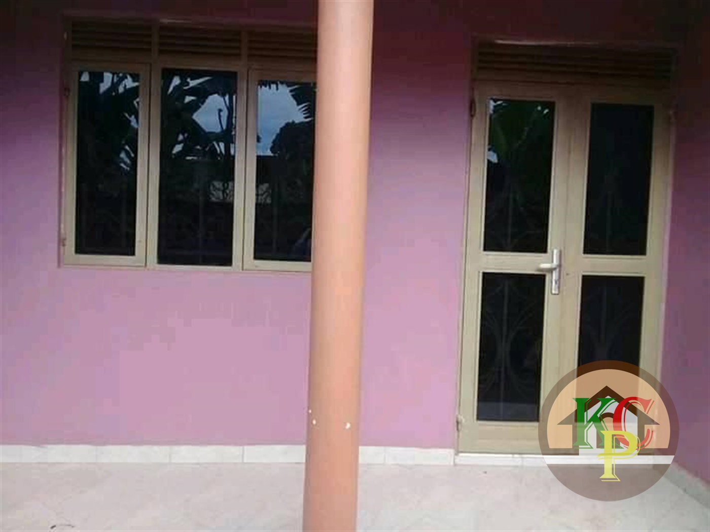 Semi Detached for rent in Mpererwe Kampala