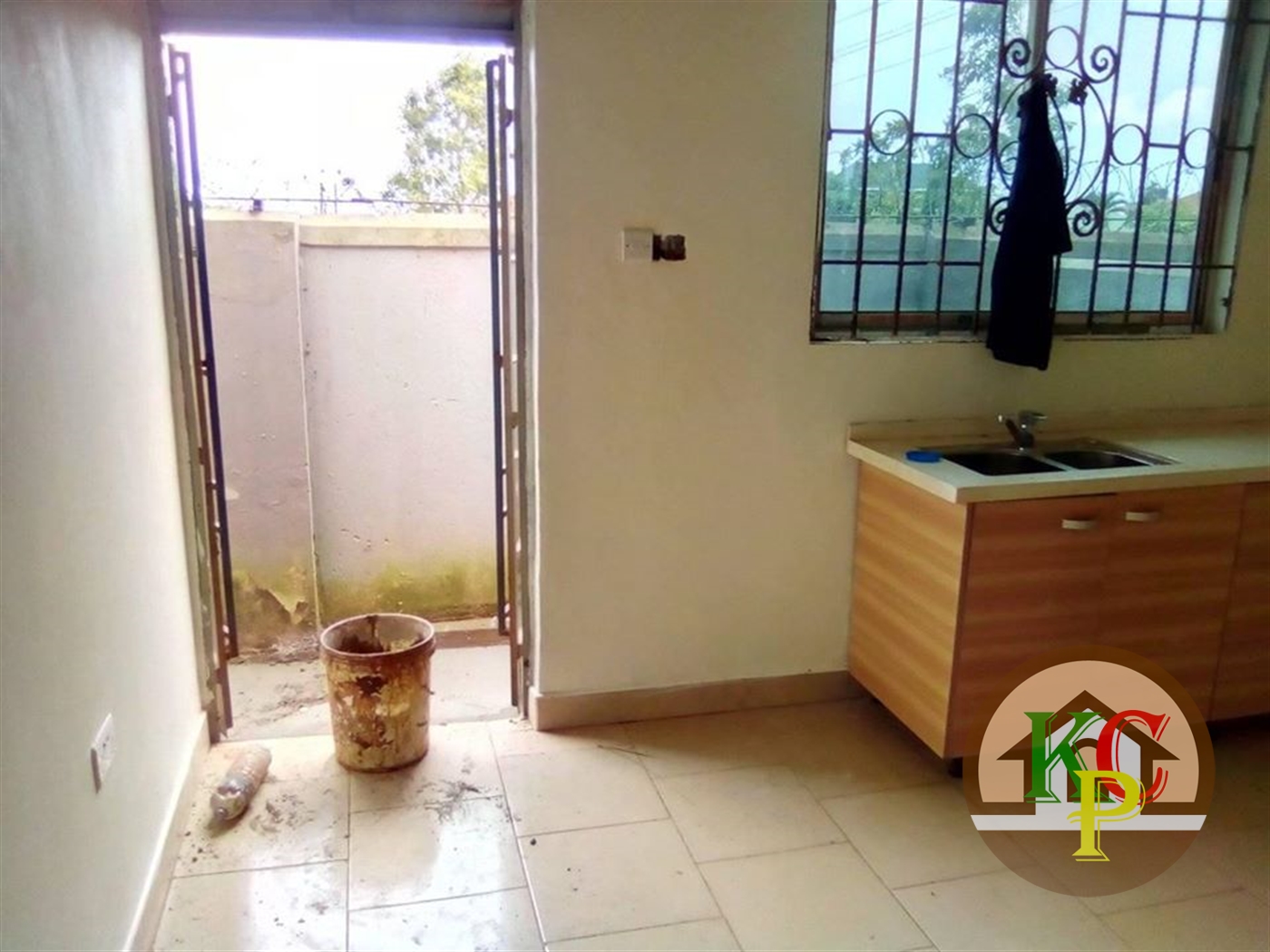 Semi Detached for rent in Bweyogerere Wakiso