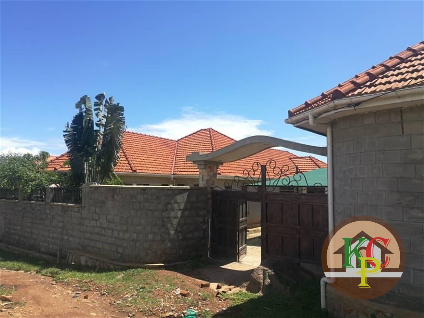 Bungalow for sale in Seguku Kampala