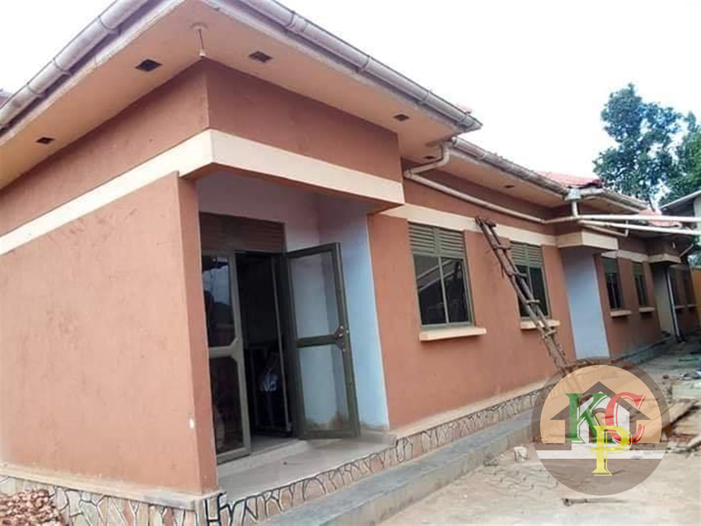 Storeyed house for rent in Kasangati Wakiso