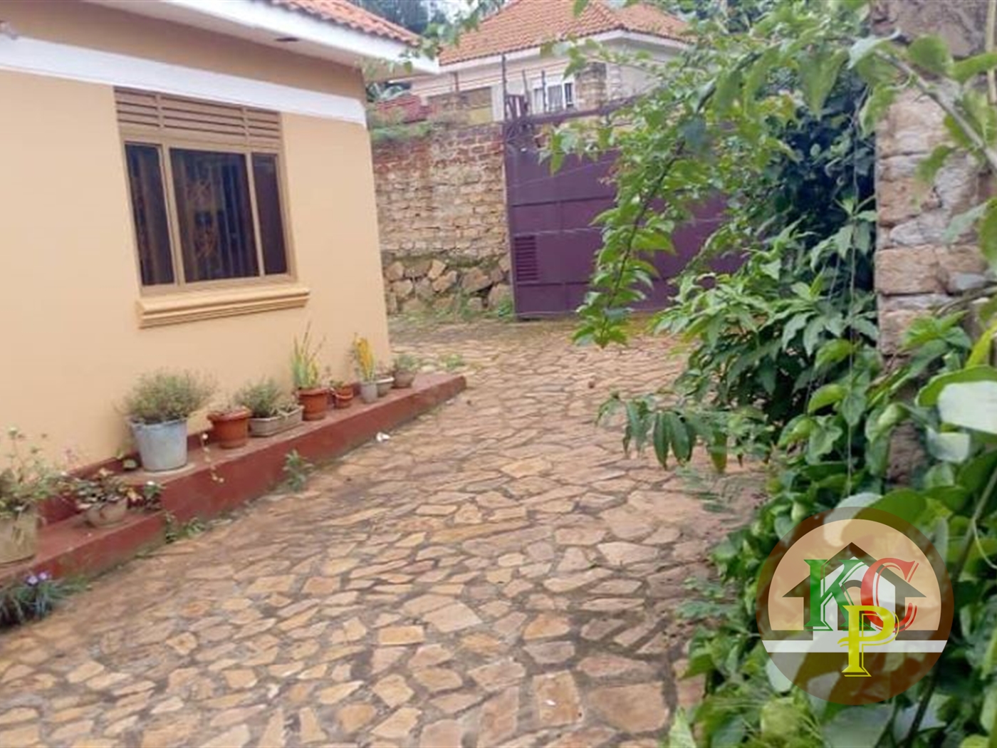 Bungalow for sale in Seguku Kampala