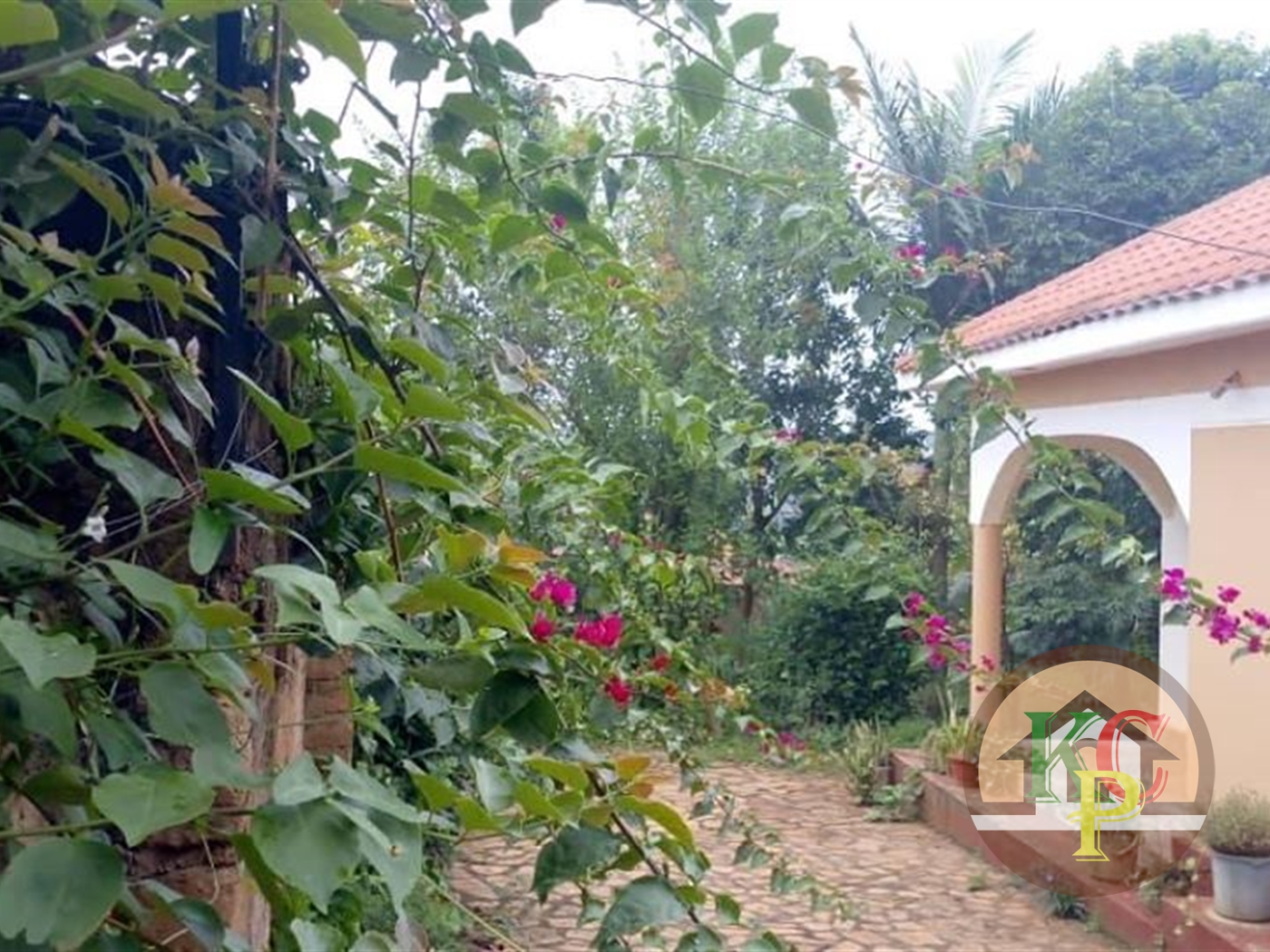 Bungalow for sale in Seguku Kampala