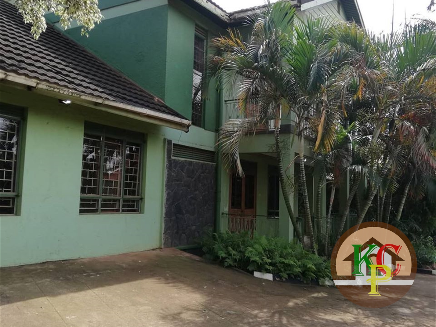 Mansion for rent in Bukoto Kampala