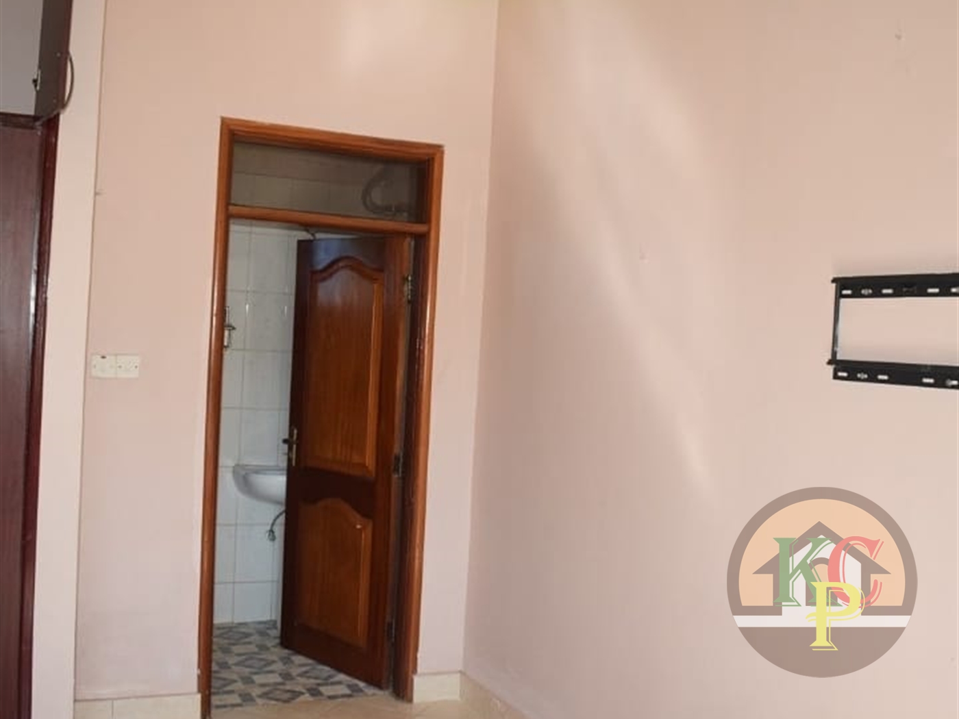 Semi Detached for rent in Seguku Wakiso