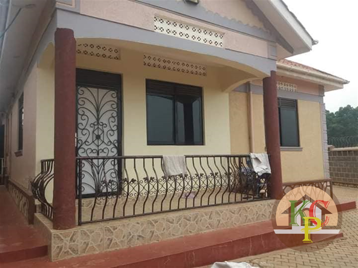 Semi Detached for rent in Naalya Kampala