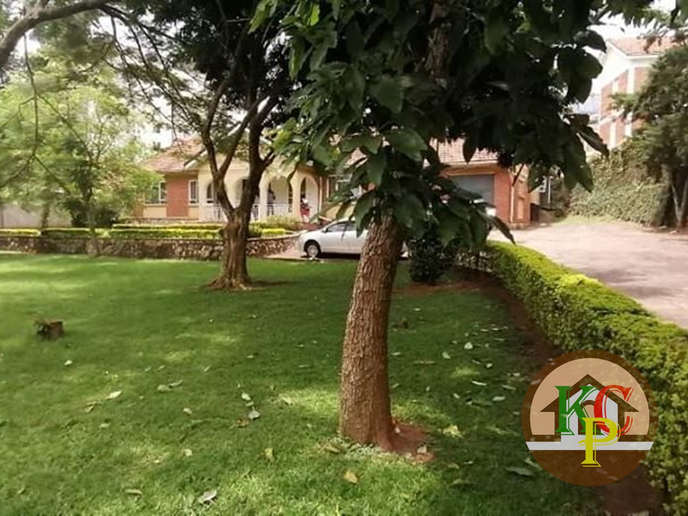 Bungalow for rent in Naguru Kampala