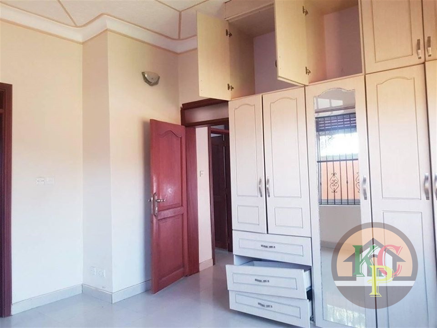 Semi Detached for rent in Bbunga Kampala