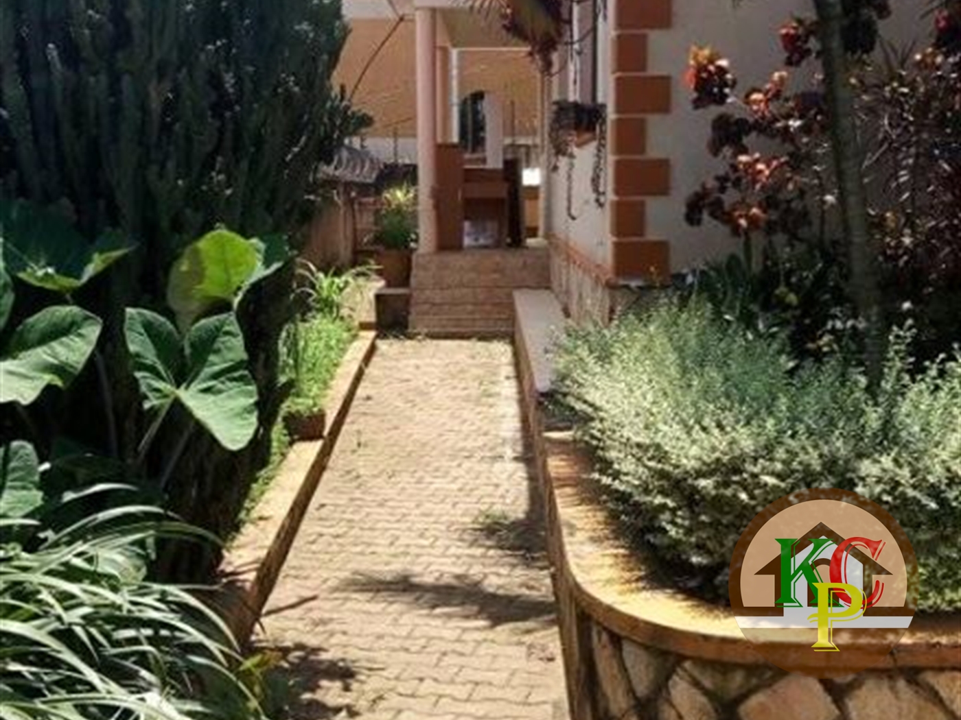 Bungalow for rent in Najjera Kampala