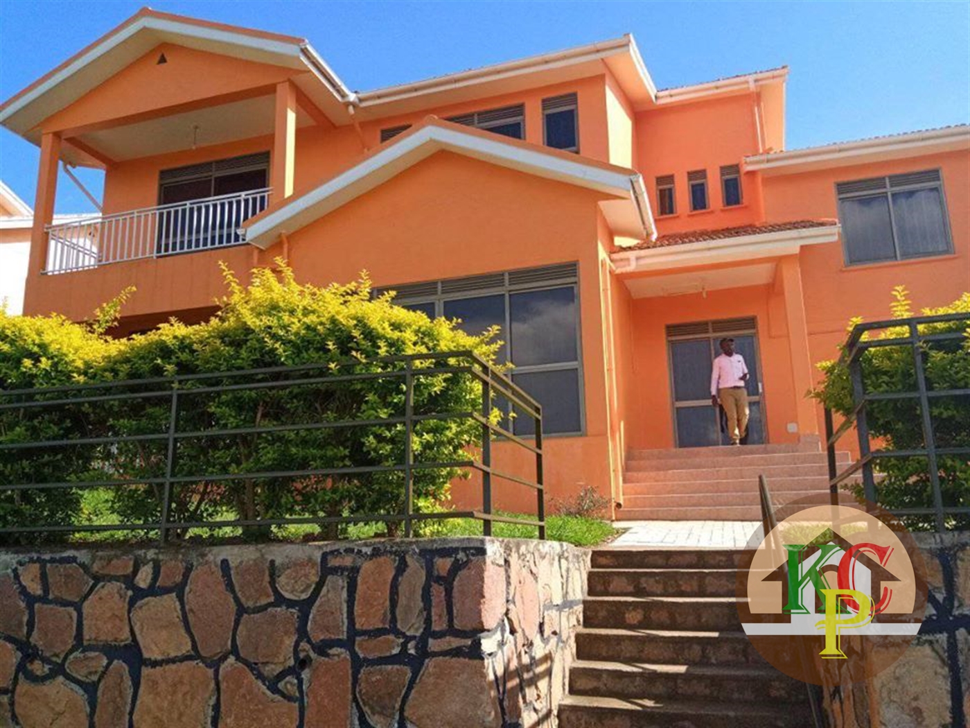 Mansion for rent in Kitende Wakiso