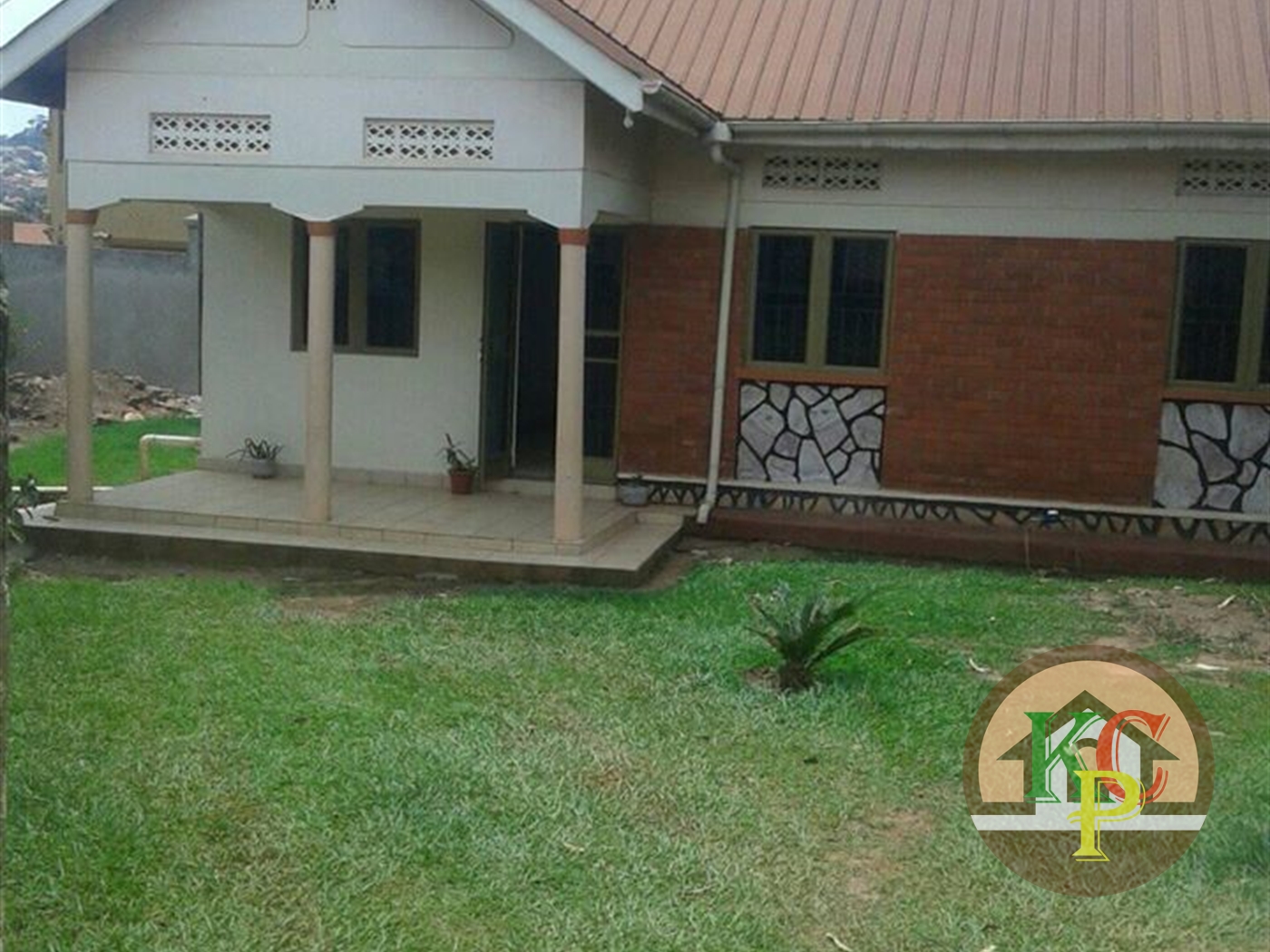 Bungalow for rent in Zana Wakiso