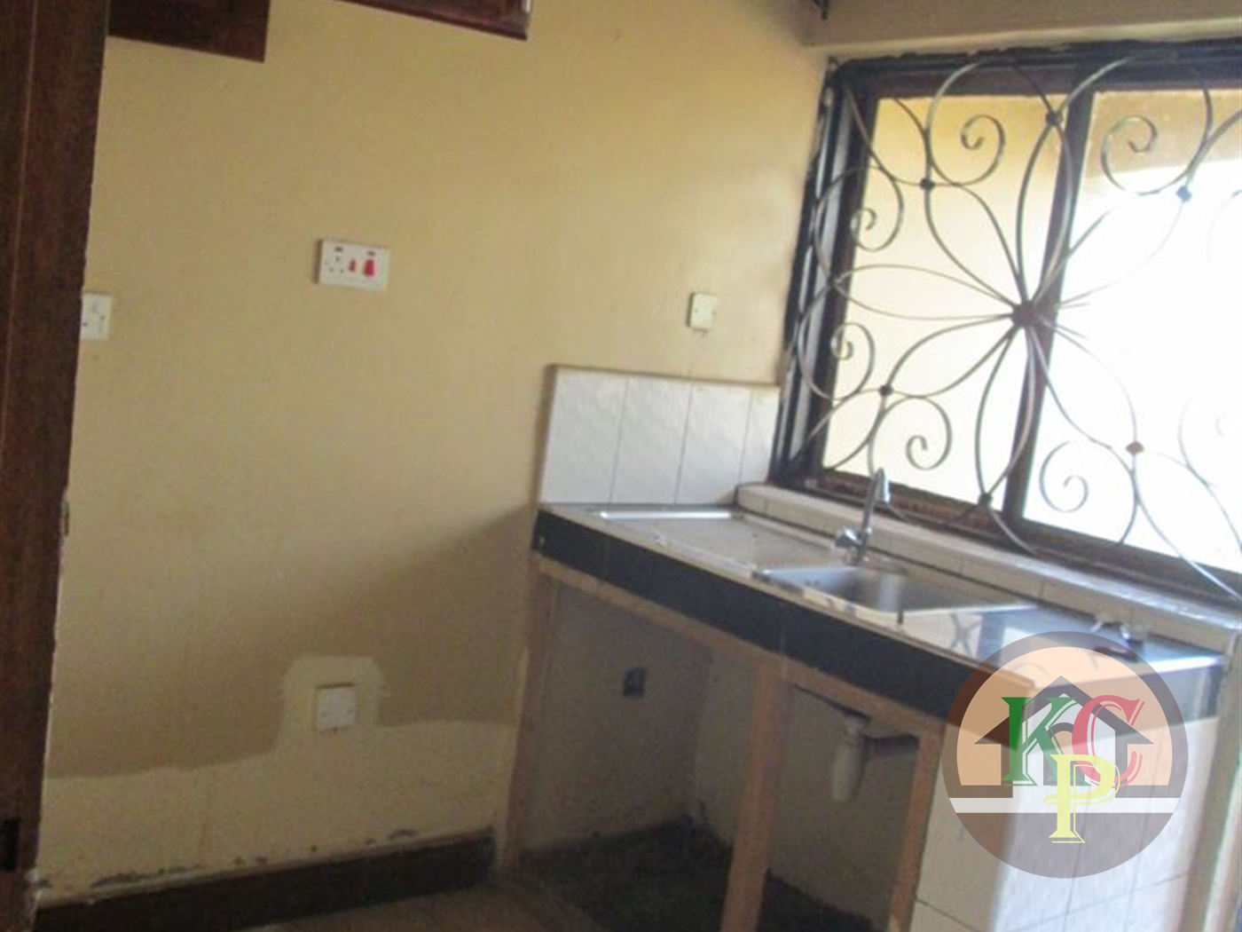 Semi Detached for rent in Bweyogerere Wakiso