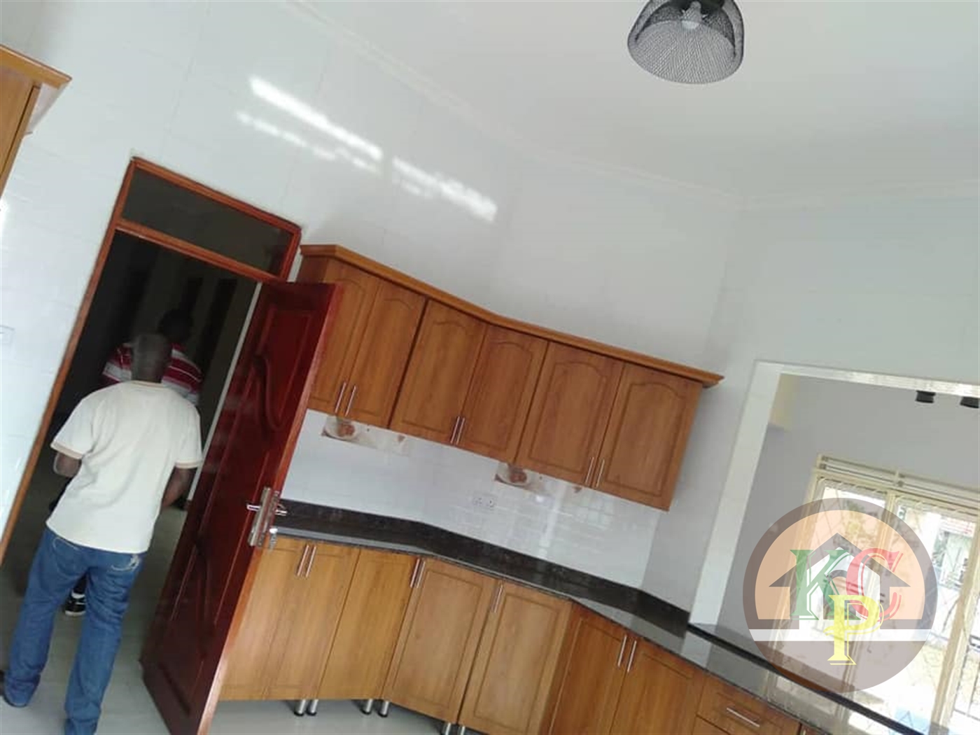 Bungalow for sale in Kitende Wakiso