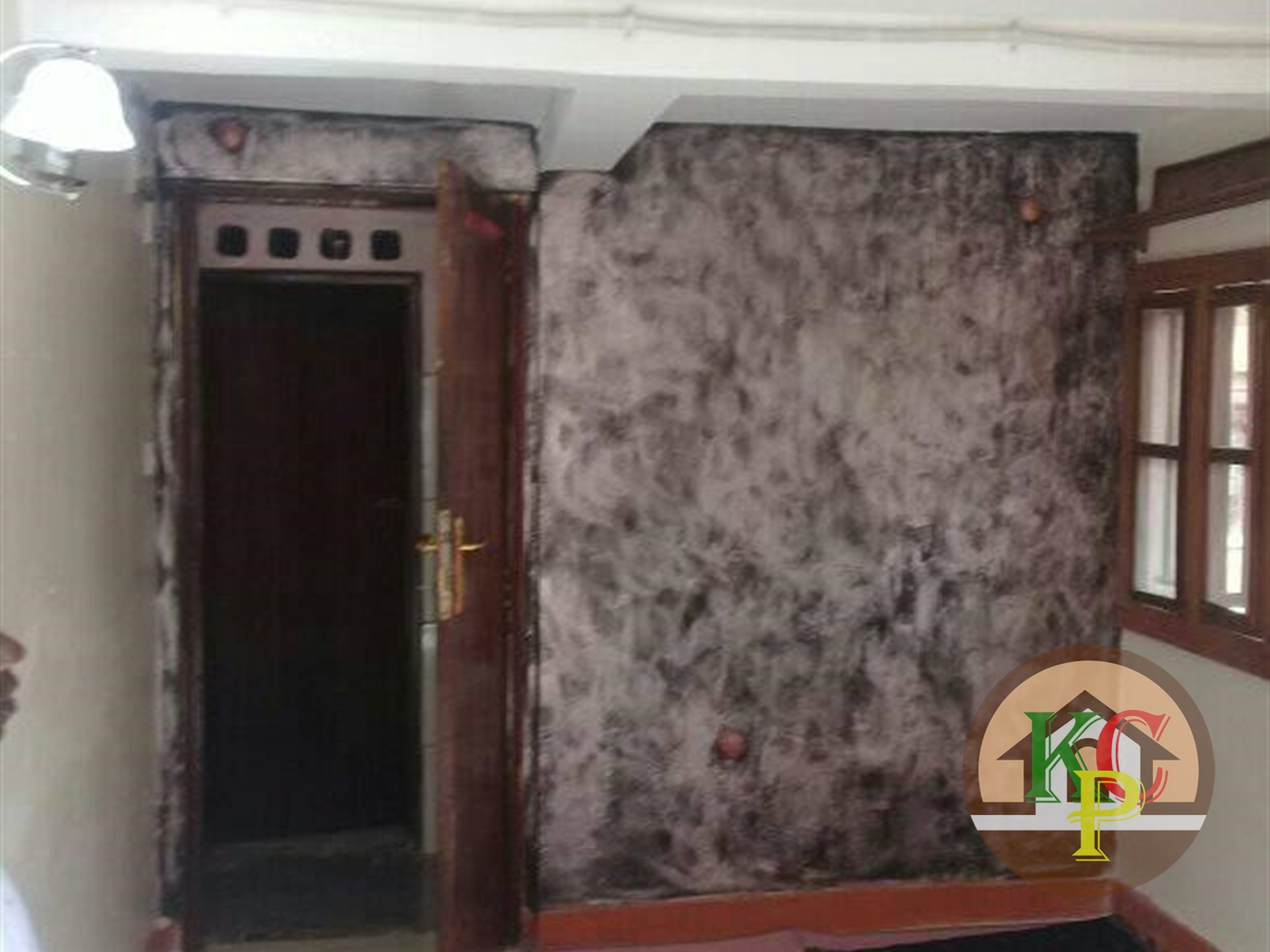 Semi Detached for rent in Bukoto Kampala