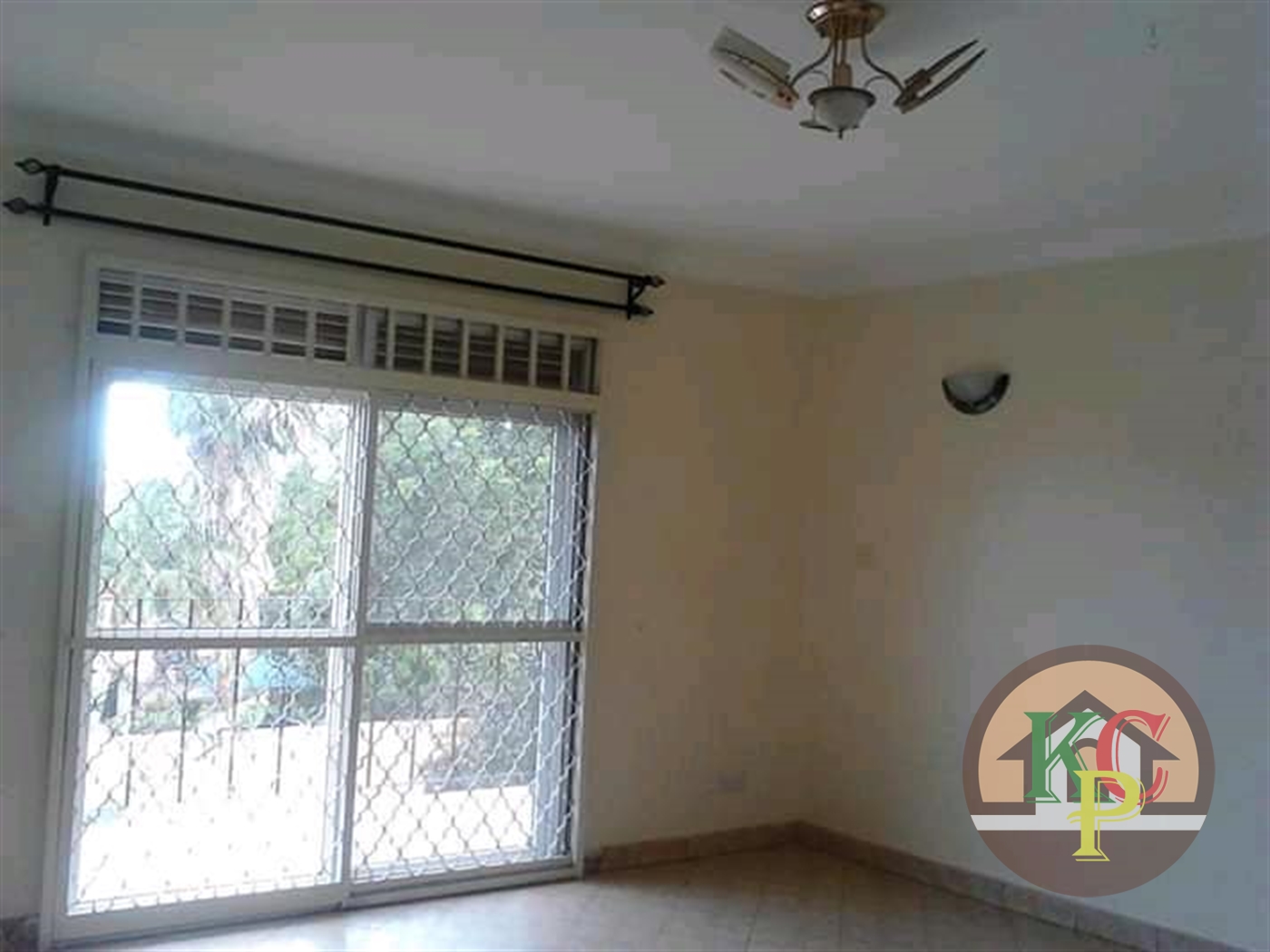 Town House for rent in Mbuya Kampala