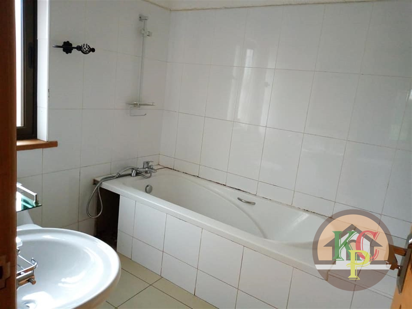 Apartment for rent in Bugoloobi Kampala