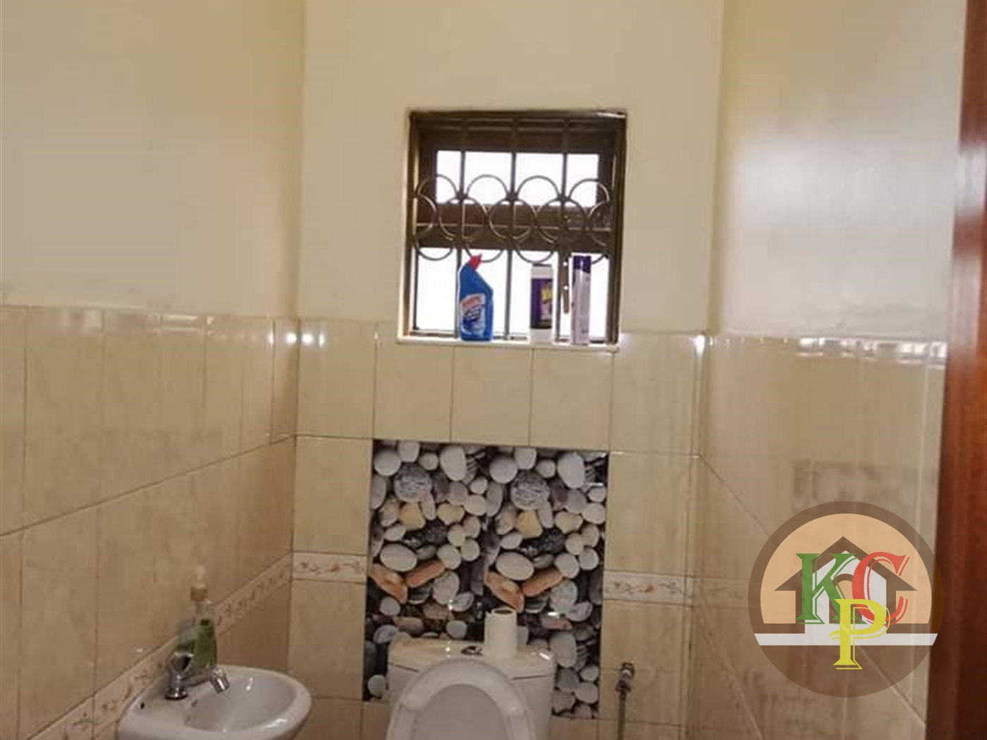 Bungalow for rent in Najjera Kampala