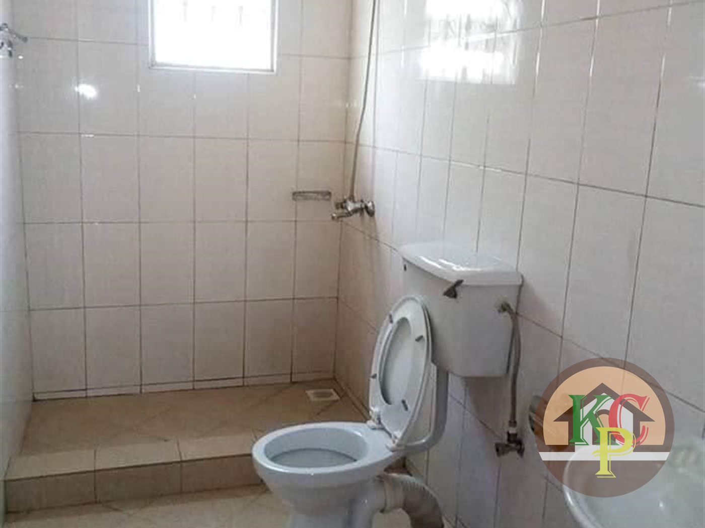 Semi Detached for rent in Buwaate Kampala