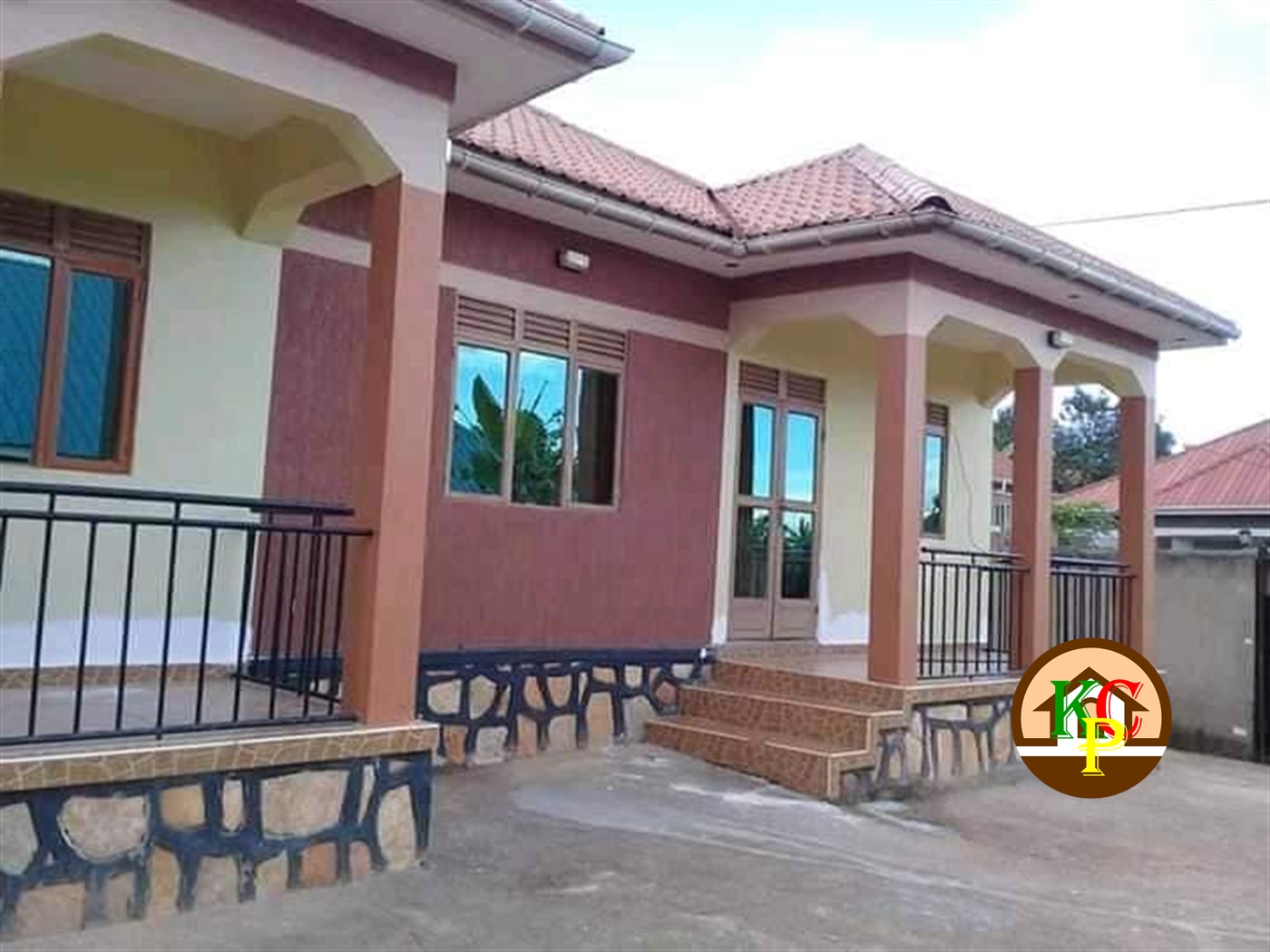 Semi Detached for rent in Mpererwe Kampala