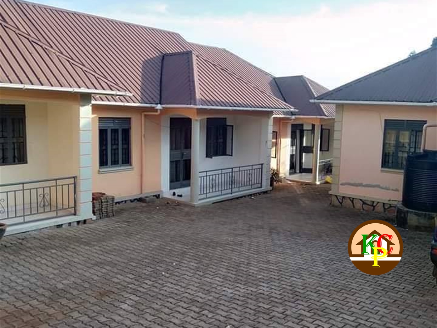 Semi Detached for sale in Kitende Wakiso