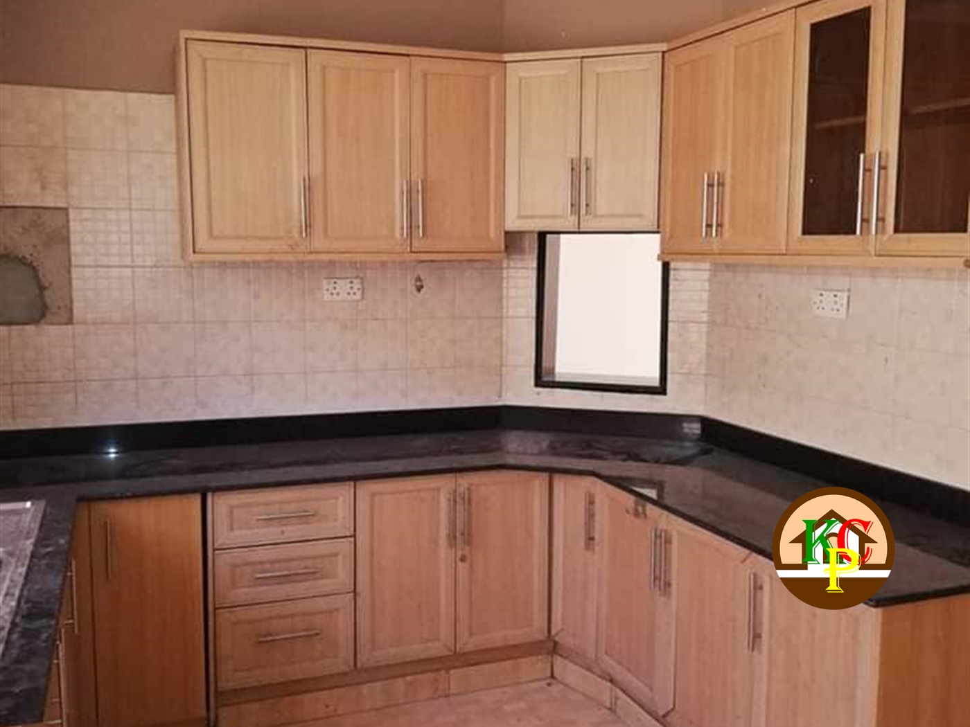 Bungalow for rent in Naalya Kampala