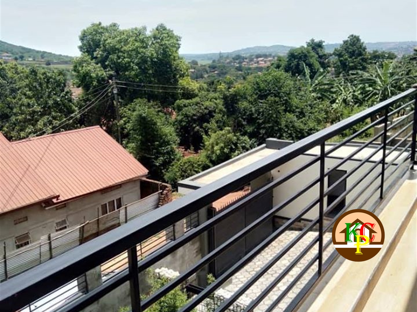 Mansion for sale in Seguku Wakiso