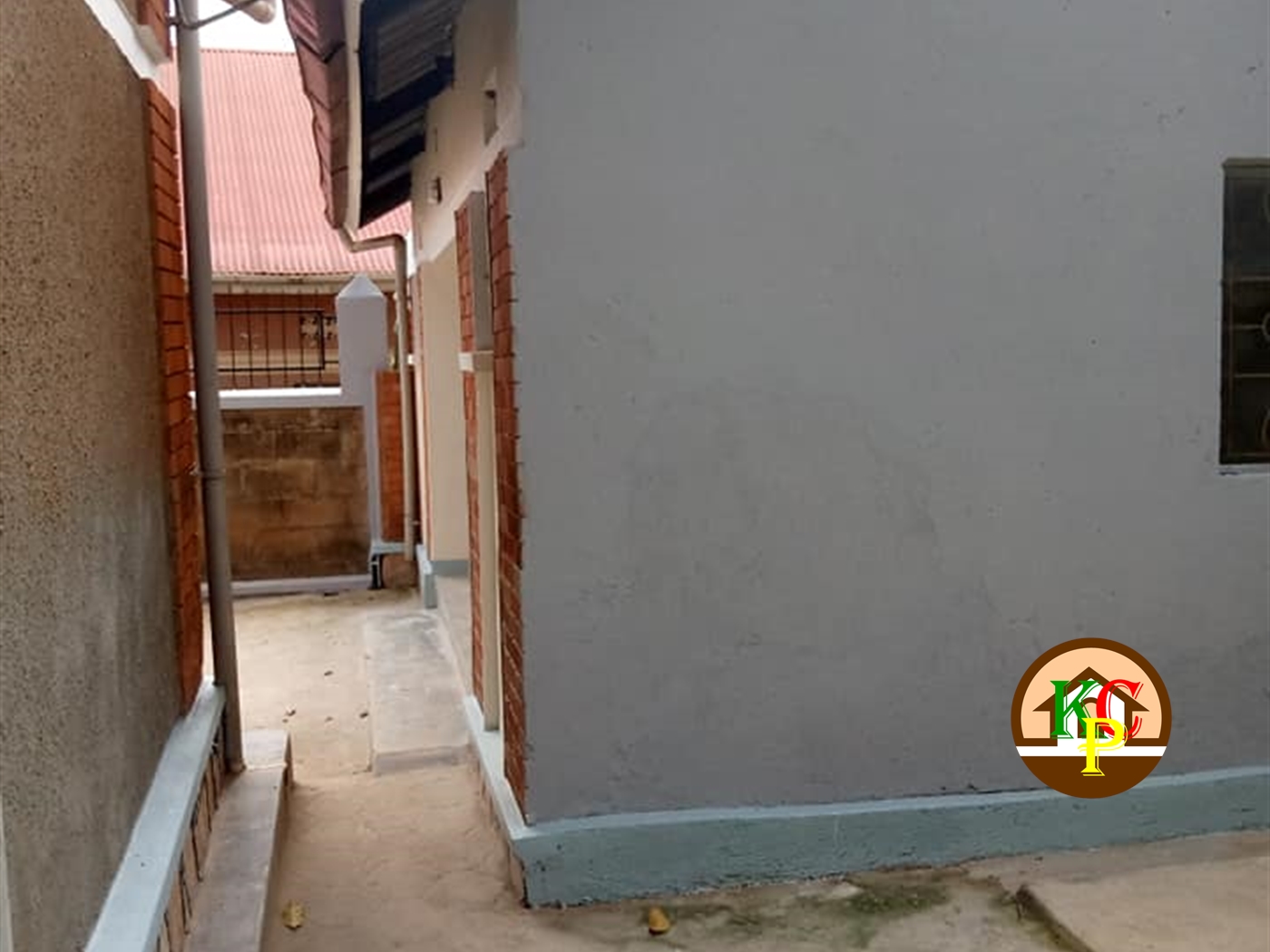 Semi Detached for rent in Buziga Kampala