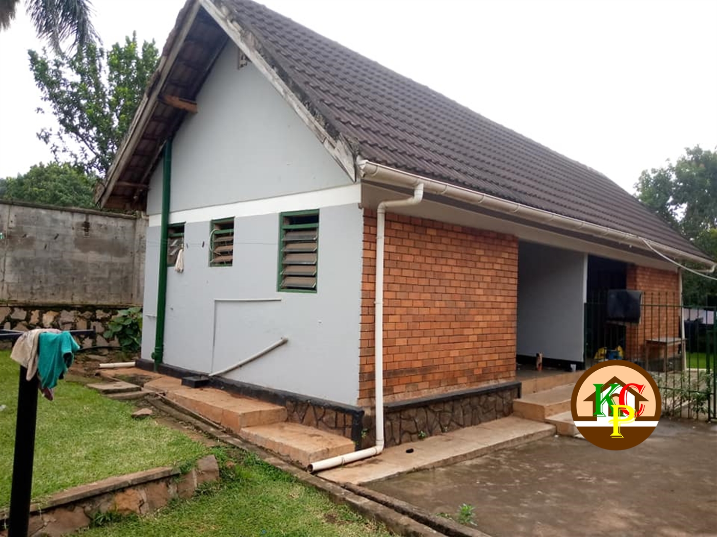 Bungalow for rent in Namuwongo Kampala