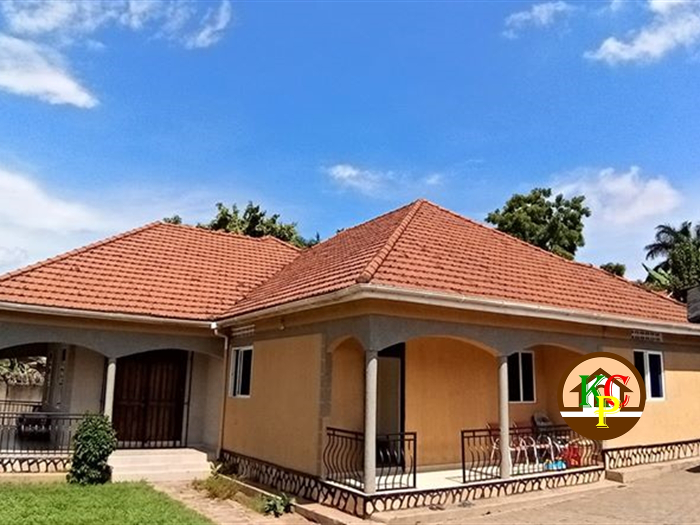 Bungalow for sale in Muyenga Kampala