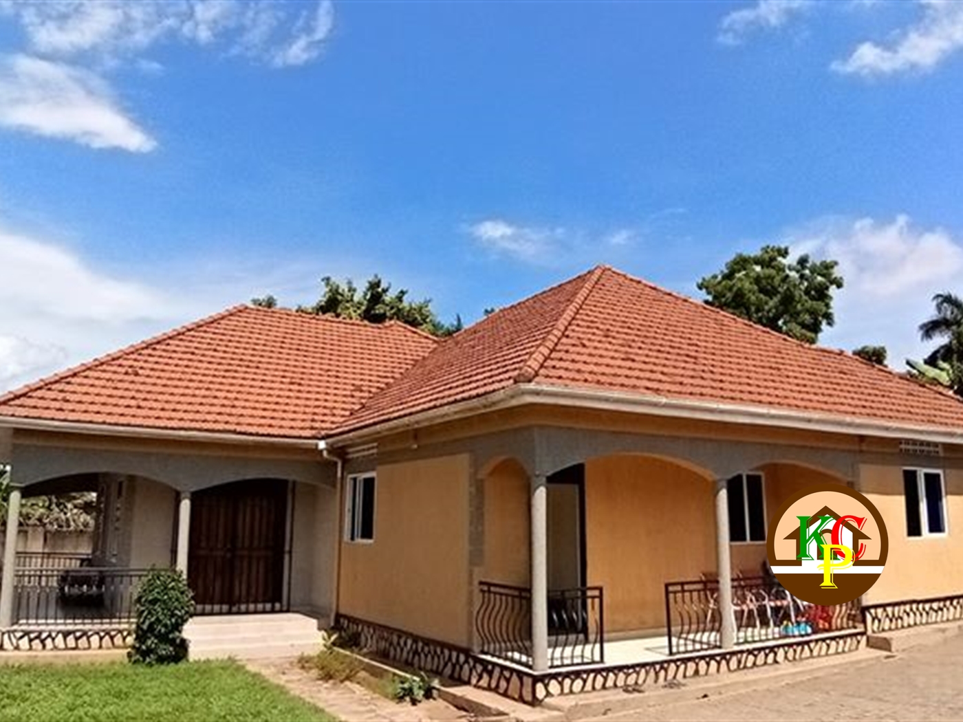 Bungalow for sale in Muyenga Kampala