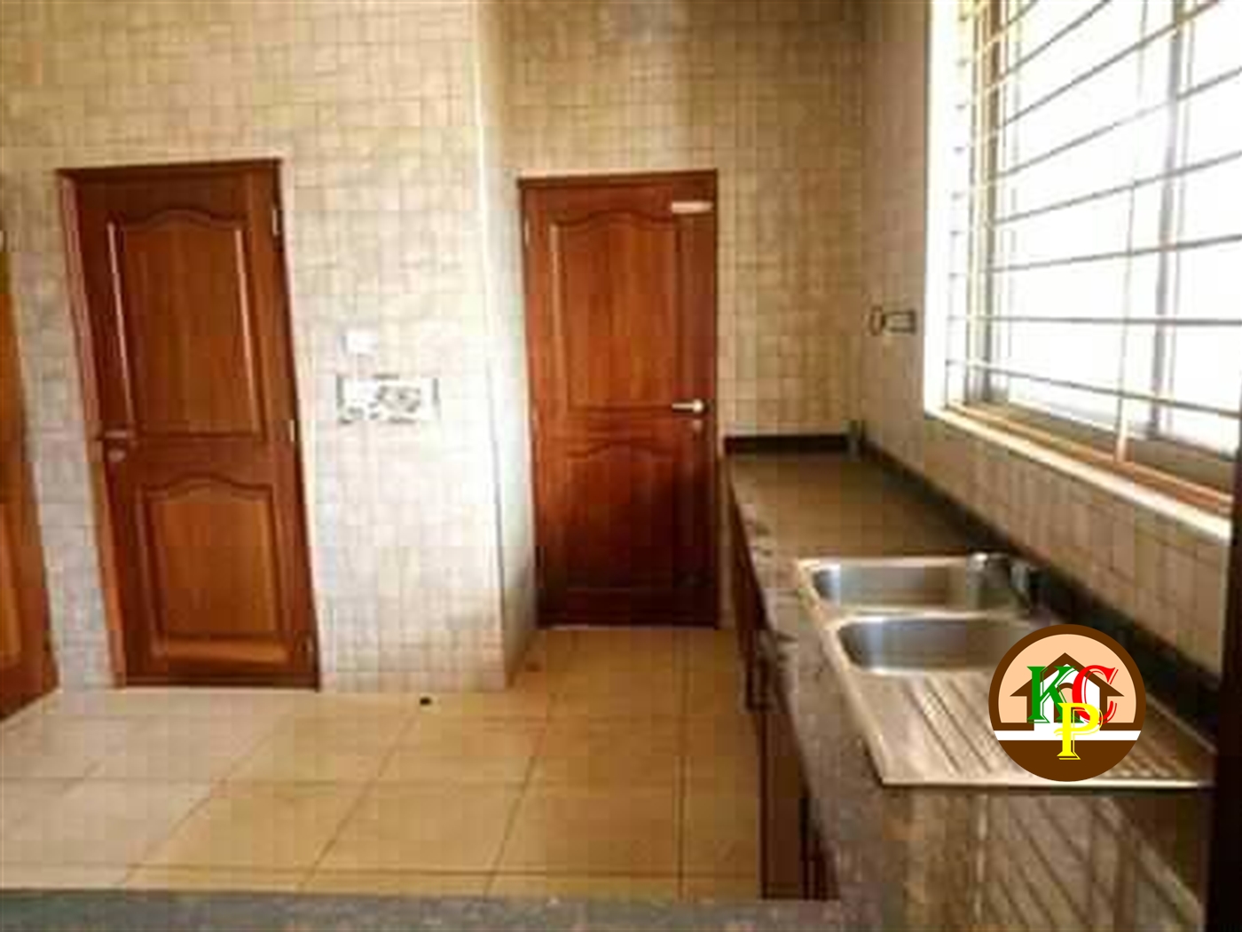 Apartment for rent in Mutungo Kampala