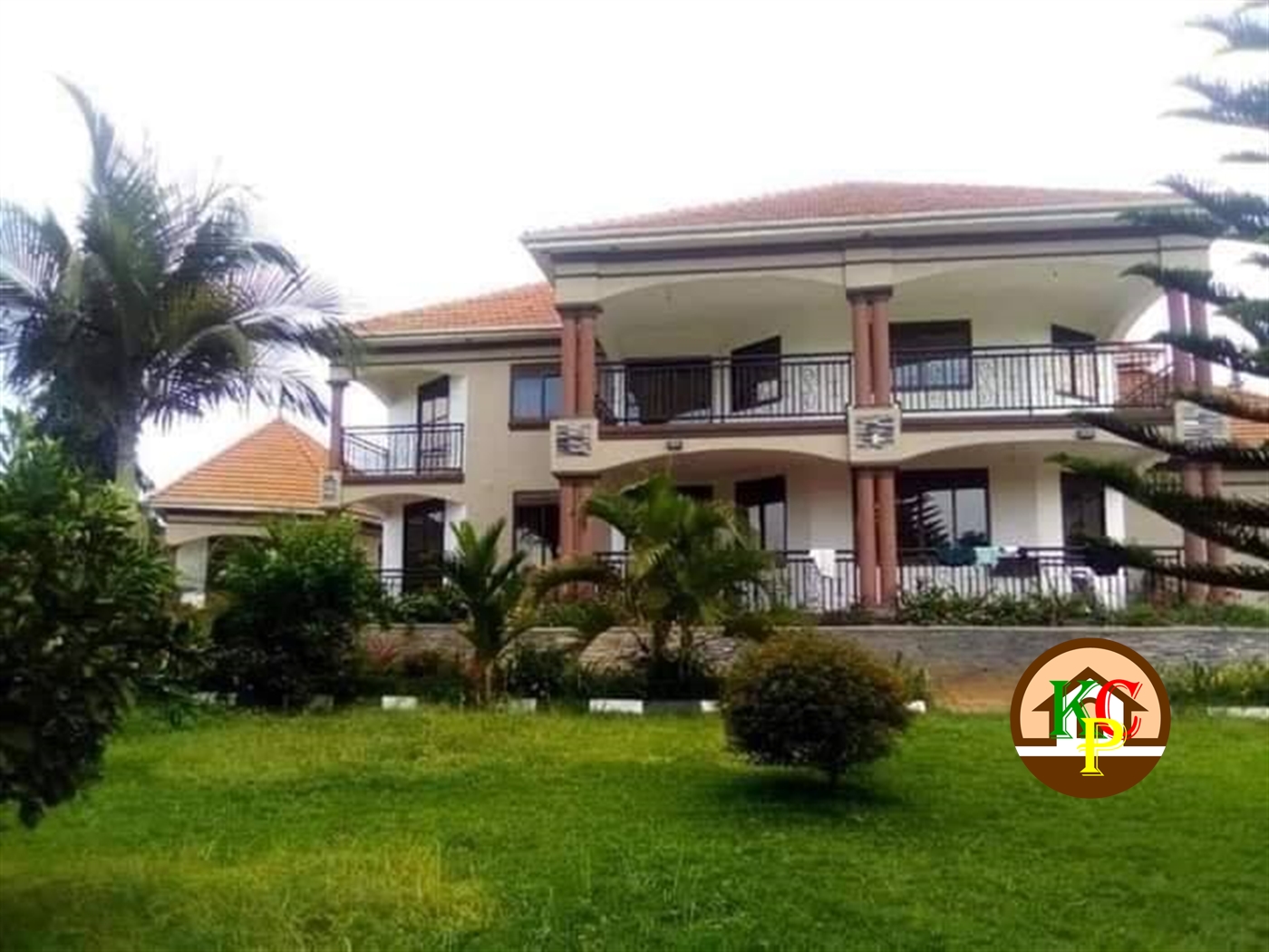 Mansion for sale in Gayaza Wakiso