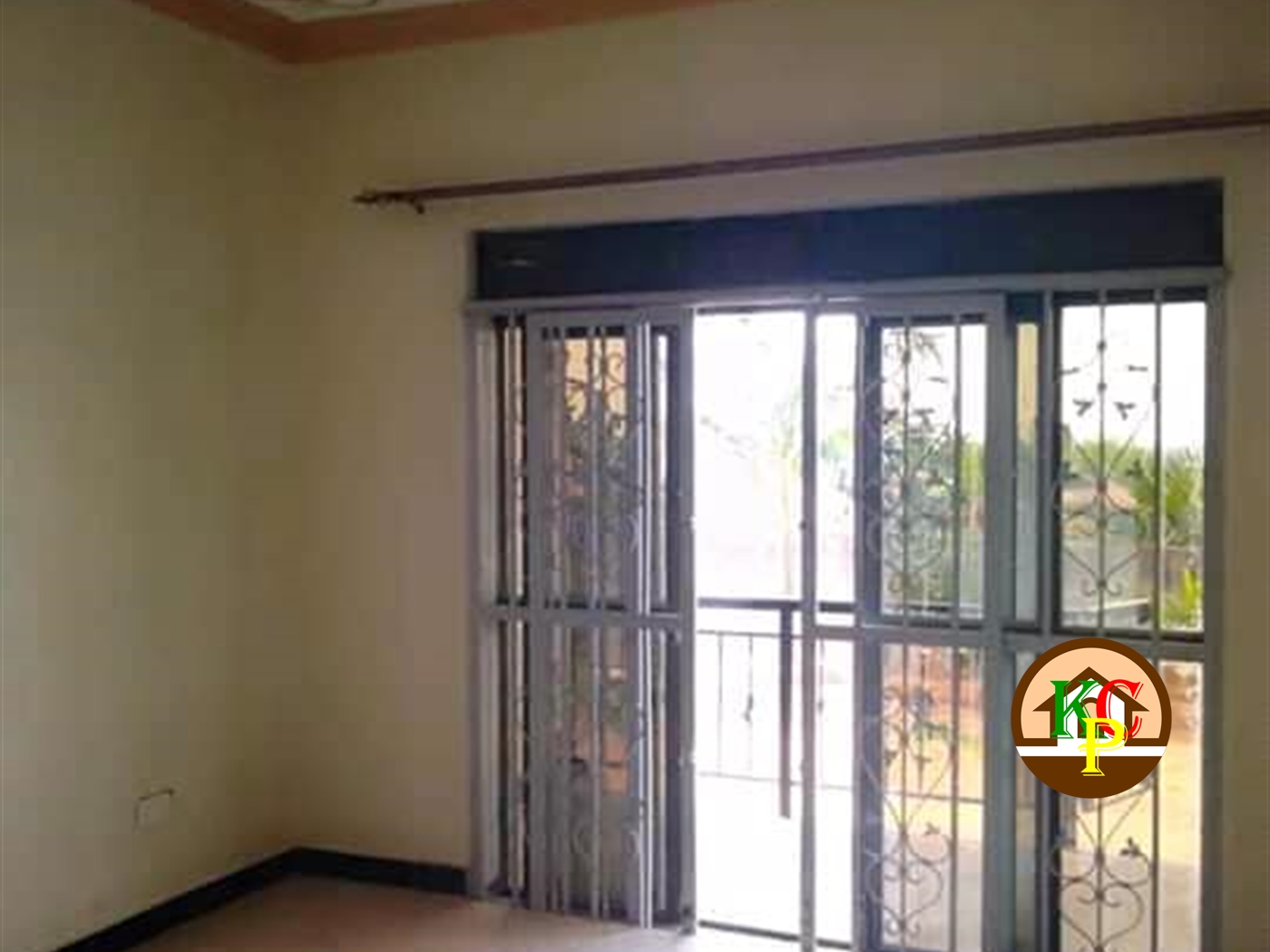 Semi Detached for rent in Mpererwe Kampala