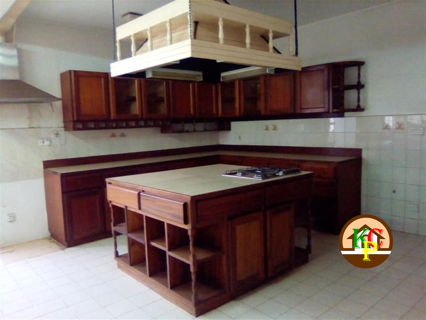 Mansion for rent in Kololo Kampala