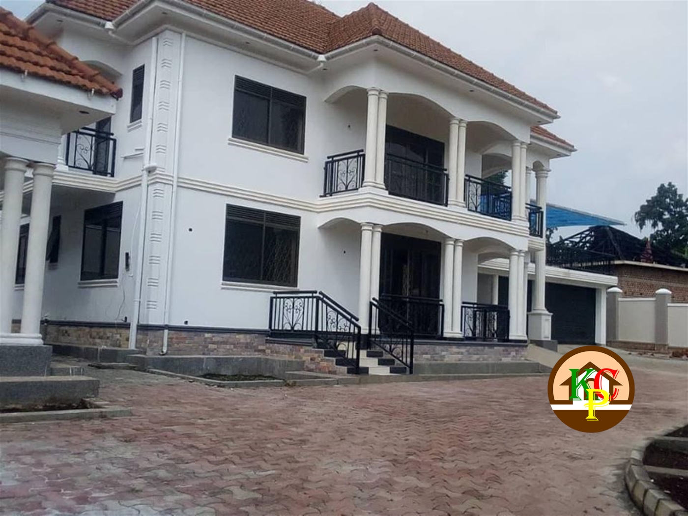Mansion for sale in Nasuuti Mukono