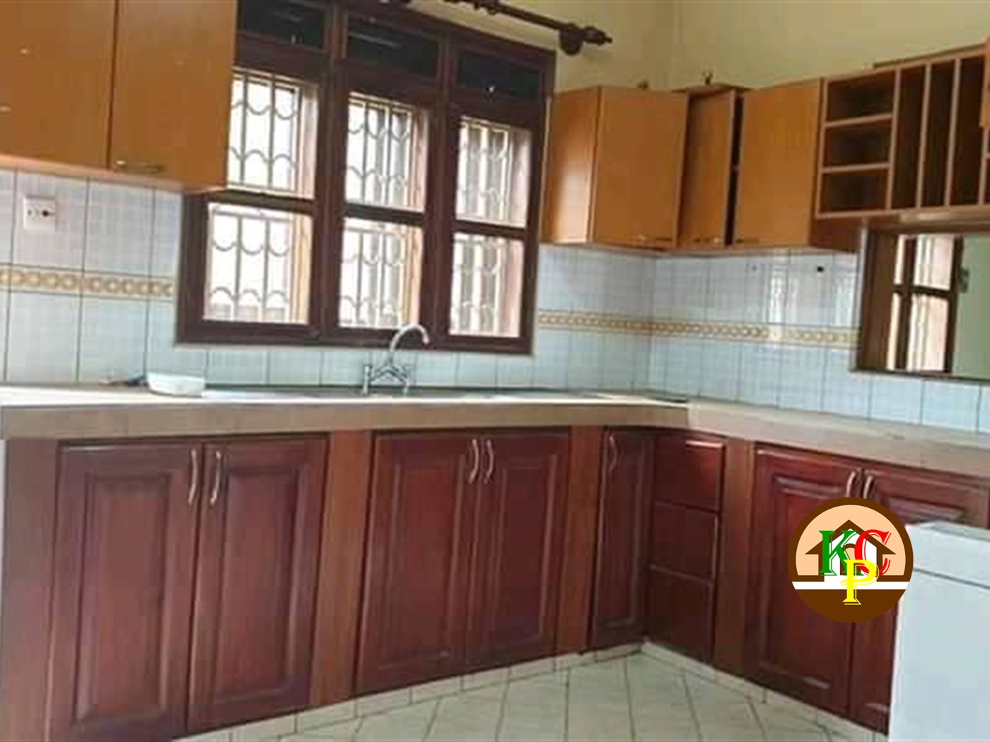 Bungalow for rent in Bukoto Kampala